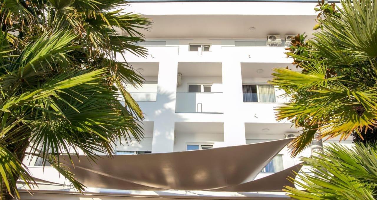 Hotel Besani Durrës Exterior foto